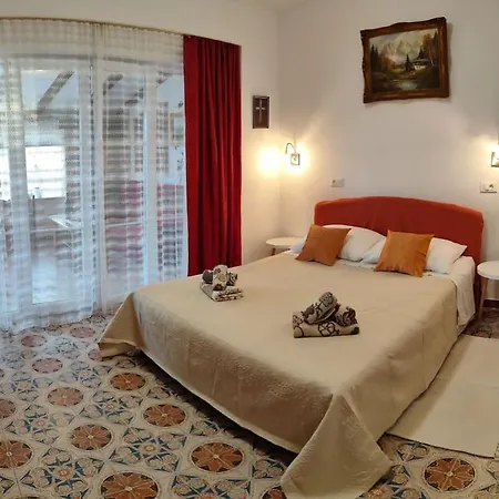 Apartment Istra Near Beach Rovigno Esterno foto